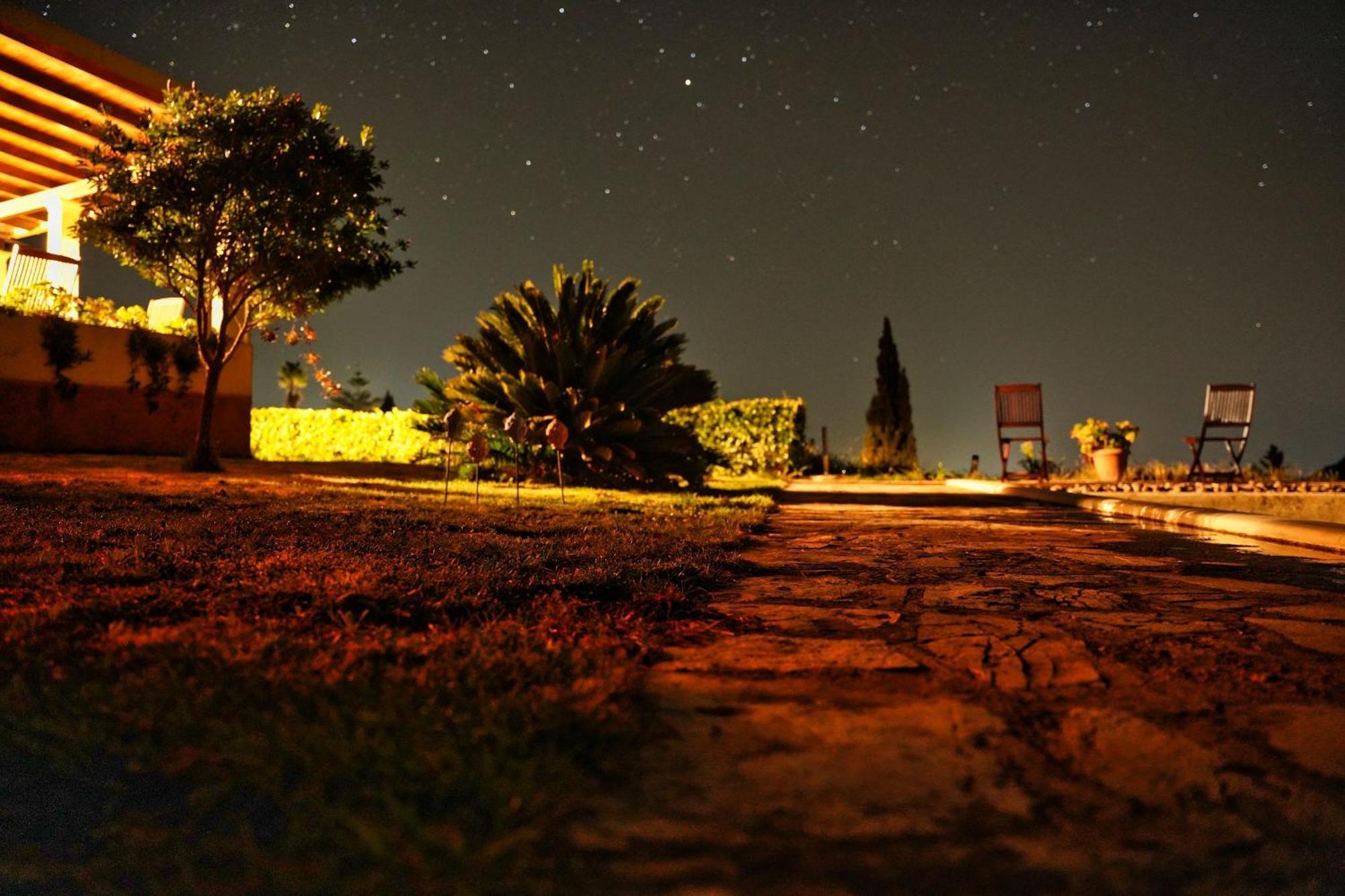 Armonia A & B Villa Kavvadades