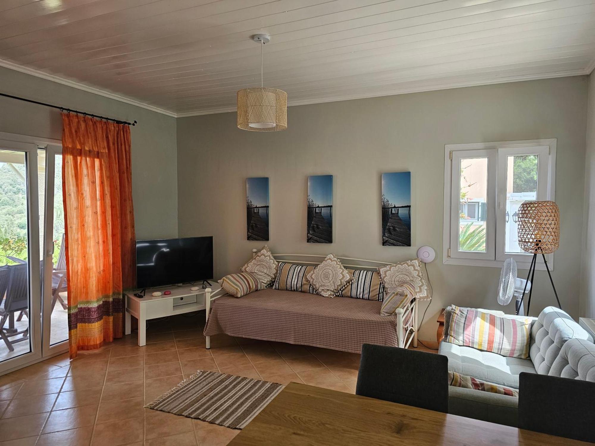 Villa Armonia A & B Kavvadades